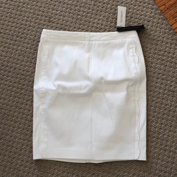Banana Republic Dresses & Skirts - Banana Republic White Skirt